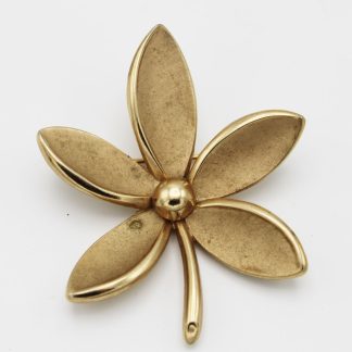 trifari flower broach